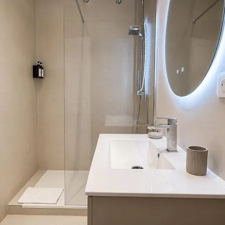 Luxurious Renovated 3-room - Center * Cannes